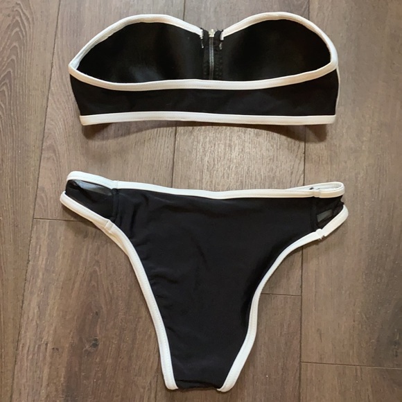 Black & White Hi-rise bikini - Picture 5 of 9